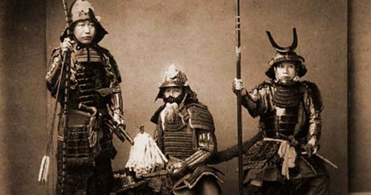 traditional samurai warriors